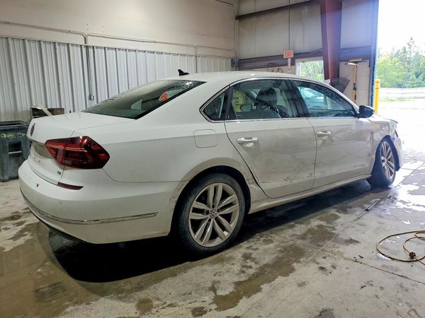 2018 VOLKSWAGEN PASSAT SE, SE w/ Technology