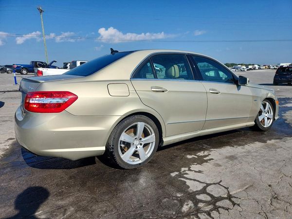 2012 MERCEDES-BENZ E
