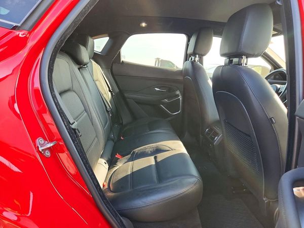 2019 JAGUAR E-PACE SE