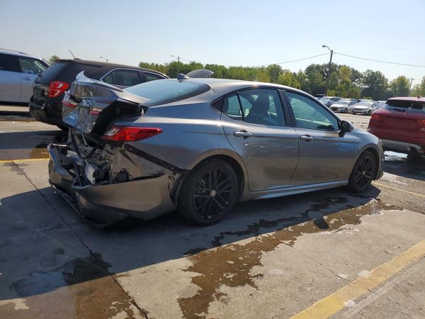 2026 TOYOTA CAMRY