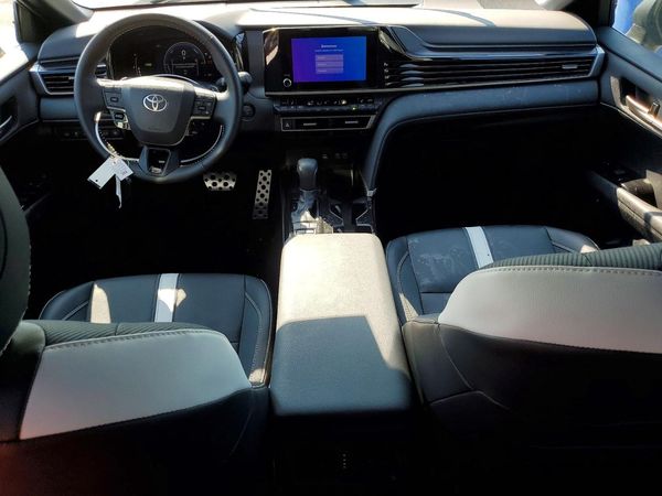 2026 TOYOTA CAMRY