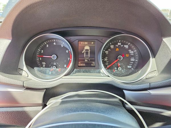 2017 VOLKSWAGEN PASSAT