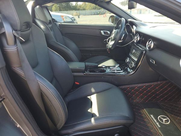 2018 MERCEDES-BENZ SLC SLC 300