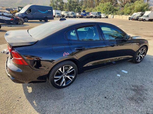 2024 VOLVO S60