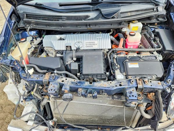 2015 TOYOTA PRIUS