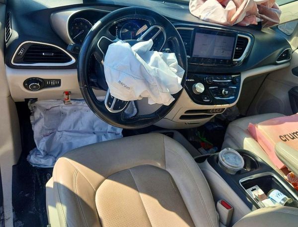2021 CHRYSLER PACIFICA