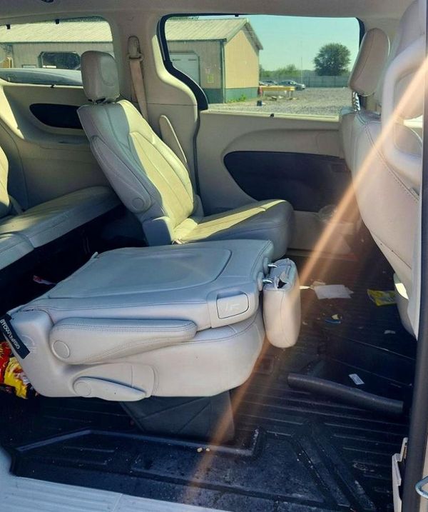 2021 CHRYSLER PACIFICA