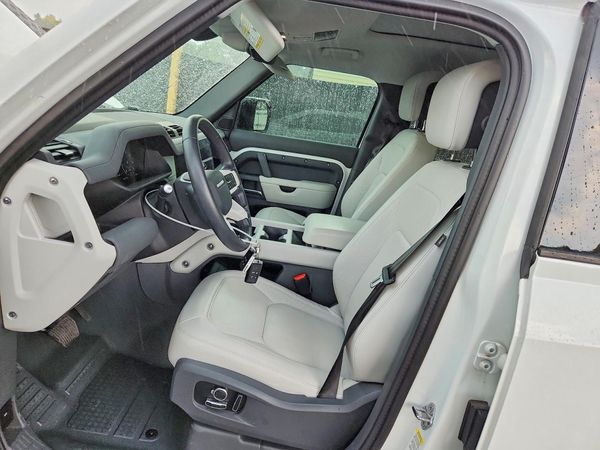 2025 LAND ROVER DEFENDER
