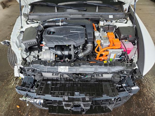 2026 HYUNDAI SONATA SEL — Engine bay