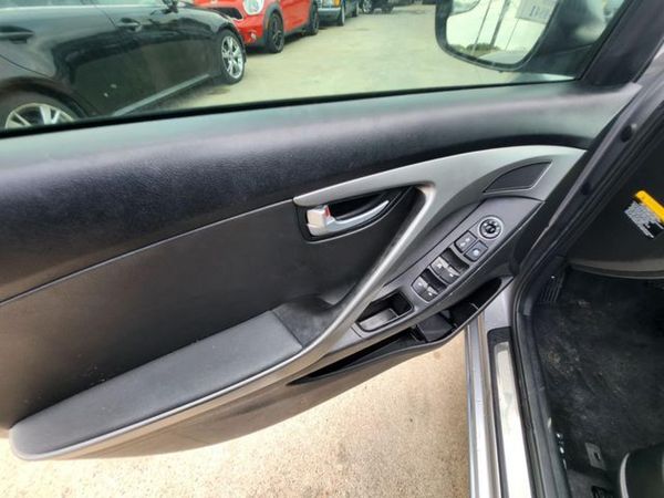 2015 HYUNDAI ELANTRA
