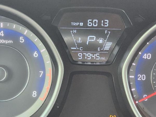 2015 HYUNDAI ELANTRA