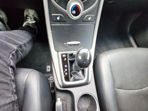 2015 HYUNDAI ELANTRA