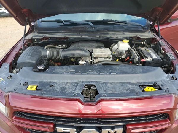 2020 RAM 1500 Big Horn, Lonestar — Engine bay