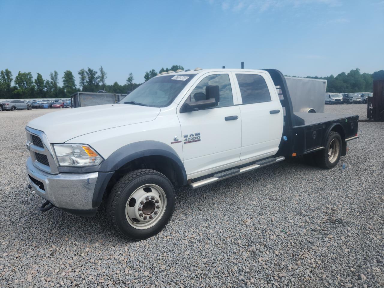 2018 RAM 4500 CREW CAB CHASSIS — Front 3/4