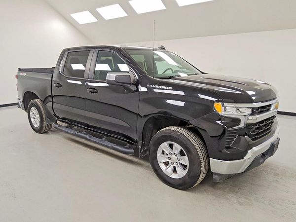 2022 CHEVROLET SILVERADO LT