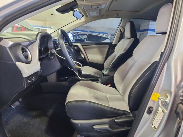 2018 TOYOTA RAV4