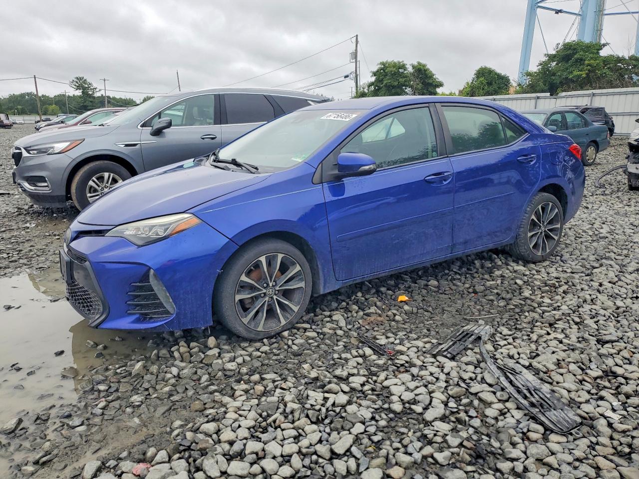 2018 TOYOTA COROLLA L/LE/SE/XLE/XSE — Front 3/4