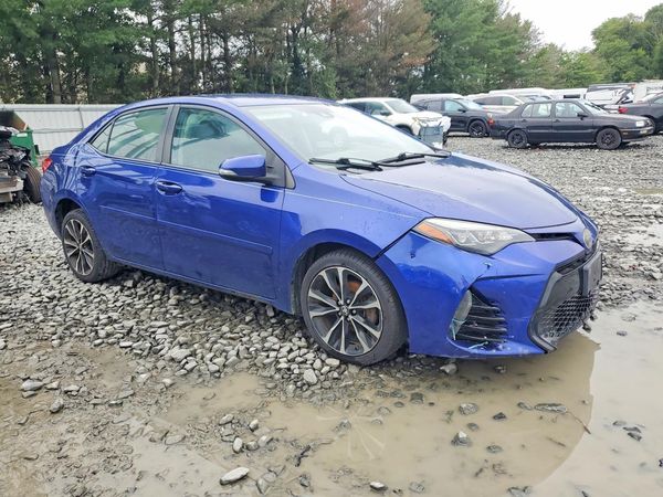 2018 TOYOTA COROLLA L/LE/SE/XLE/XSE — Passenger 3/4