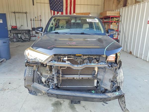 2017 TOYOTA 4RUNNER