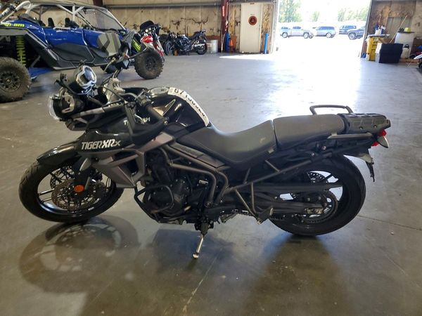 2016 TRIUMPH MOTORCYCLE TIGER