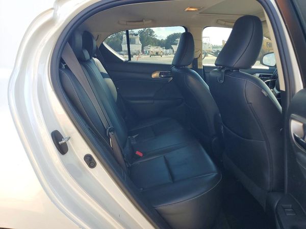 2015 LEXUS CT 200h