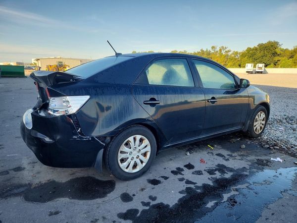 2013 KIA FORTE LX