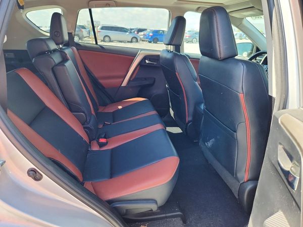 2015 TOYOTA RAV4 Limited (G Grade)