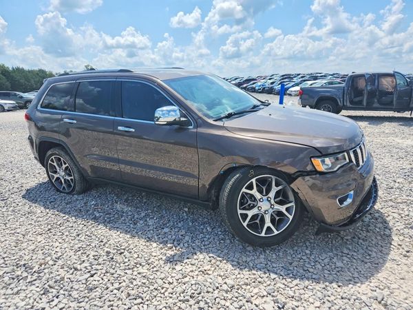2020 JEEP GRAND CHEROKEE Limited — Passenger 3/4