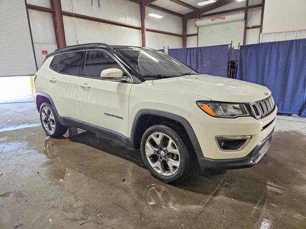 2020 JEEP COMPASS Limited — Passenger 3/4