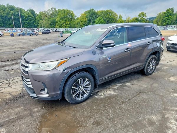 2017 TOYOTA HIGHLANDER XLE Hybrid