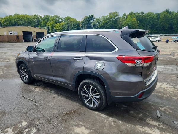 2017 TOYOTA HIGHLANDER XLE Hybrid