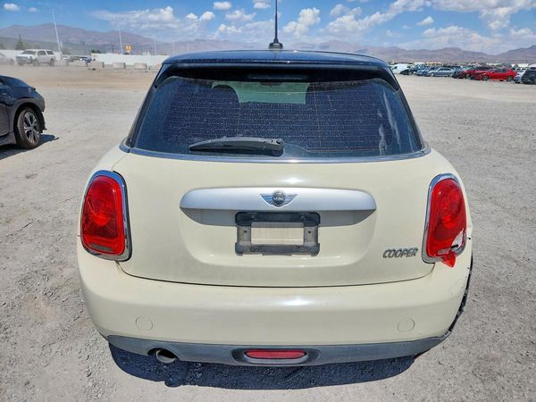 2015 MINI COOPER
