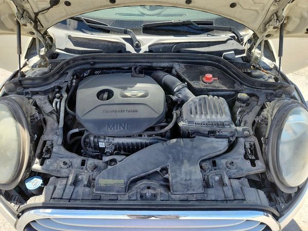 2015 MINI COOPER