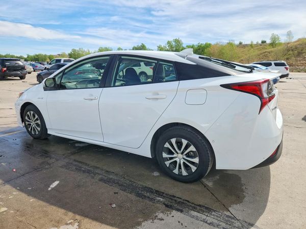 2021 TOYOTA PRIUS