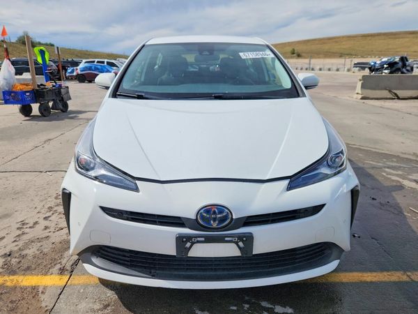 2021 TOYOTA PRIUS