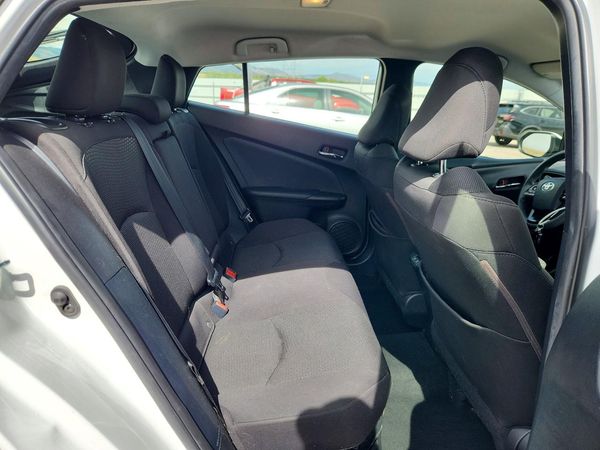 2021 TOYOTA PRIUS