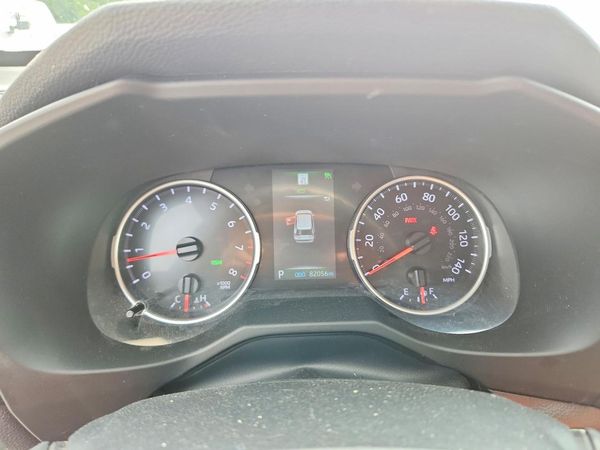 2022 TOYOTA RAV4 XLE
