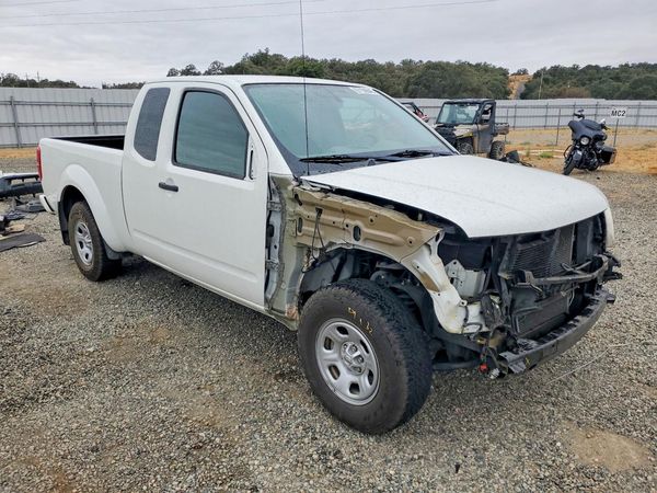 2018 NISSAN FRONTIER
