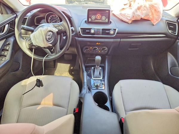 2015 MAZDA 3