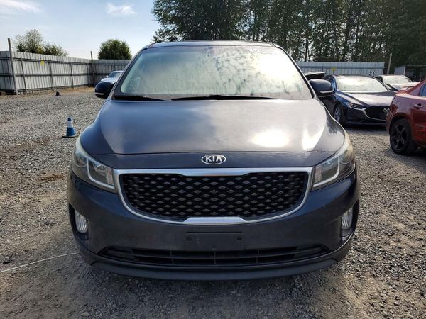 2015 KIA SEDONA