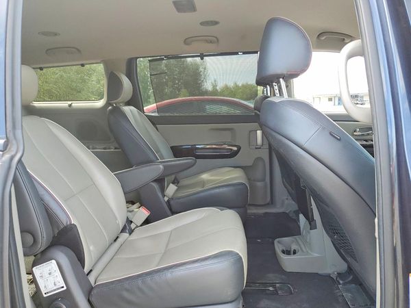 2015 KIA SEDONA