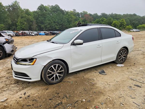 2017 VOLKSWAGEN JETTA SE