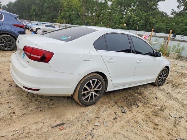 2017 VOLKSWAGEN JETTA SE