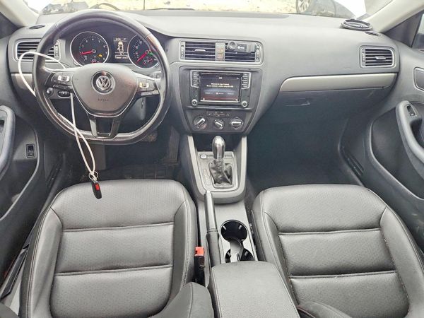 2017 VOLKSWAGEN JETTA SE