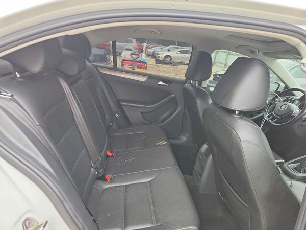 2017 VOLKSWAGEN JETTA SE