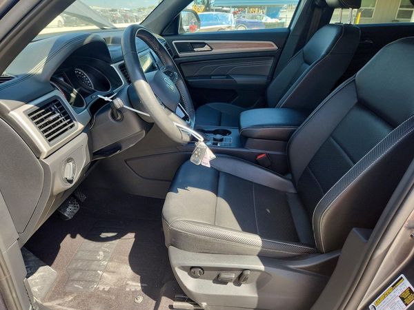 2021 VOLKSWAGEN ATLAS CROSS SPORT 4Motion SE