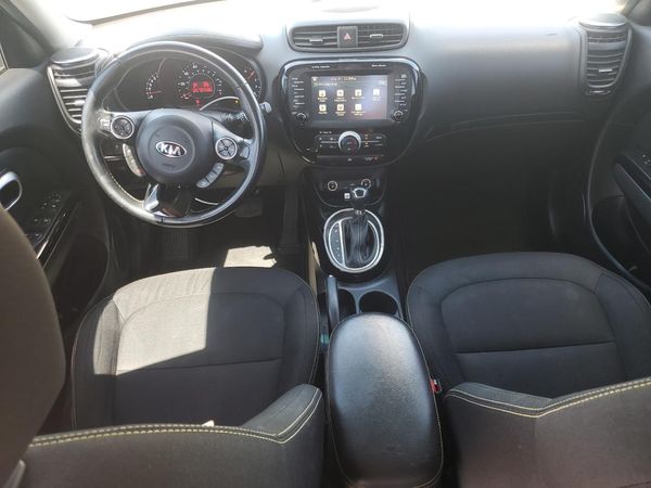 2016 KIA SOUL EV + Exclaim