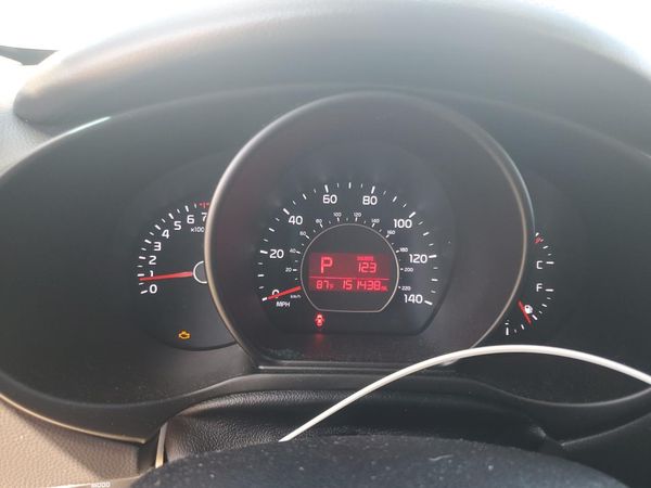 2016 KIA SOUL EV + Exclaim