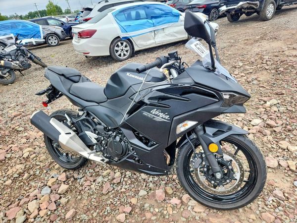 2026 KAWASAKI EX500