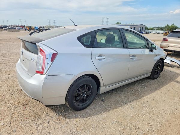 2013 TOYOTA PRIUS